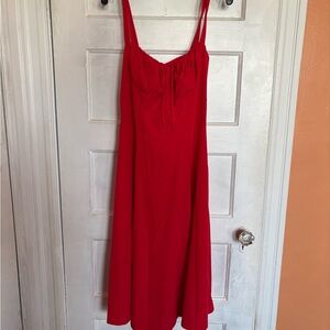 Chic Scarlet Midi Dress